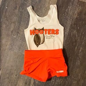 Hooters uniform Miami Florida